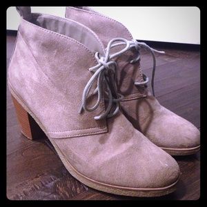 AEO suedette ankle booties-gently used!