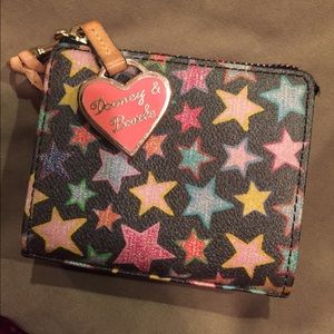 Dooney & Bourke change wallet