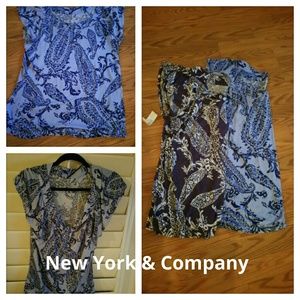 Light blue and navy blue, casual top. Worn once.??