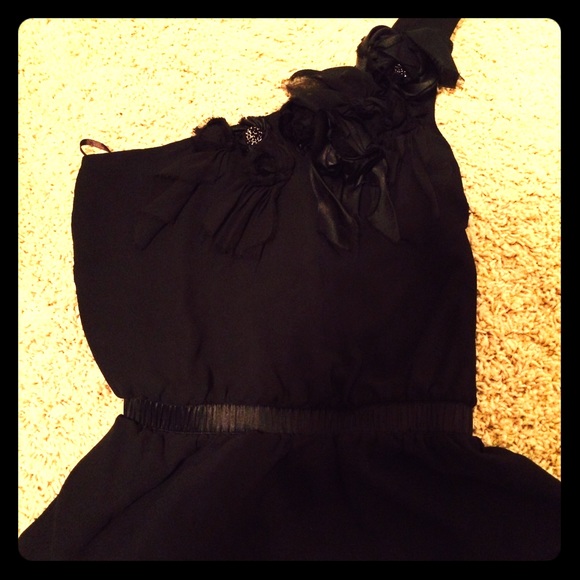 Off the shoulder black Bebe with ruffling