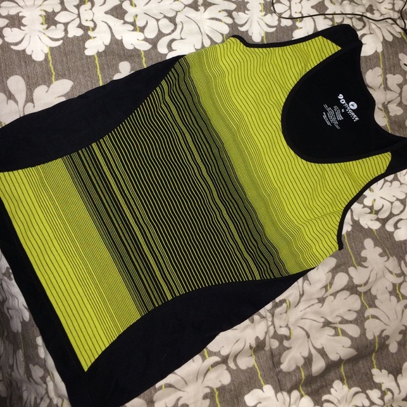 Workout tank - Picture 1 of 1
