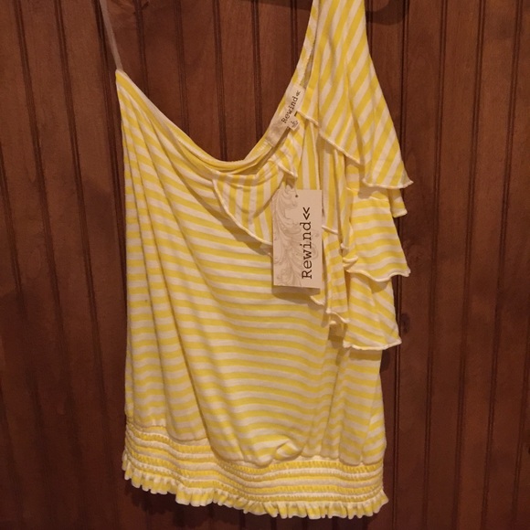 One-Shoulder Ruffle Top