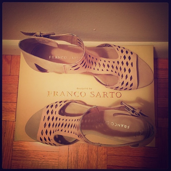 Franco Sarto Kale in Oyster Grey