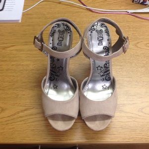 Suede Platform Pumps