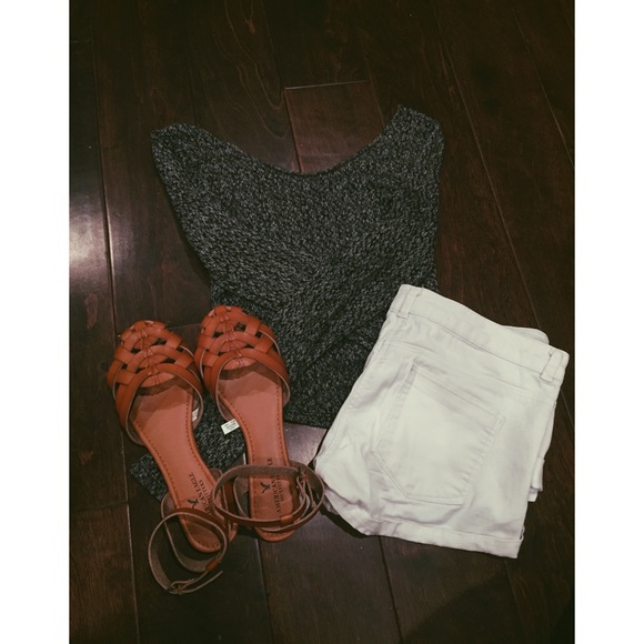 Brandy Melville Sweaters - Brandy knitted sweater🍂