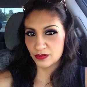 Meet your Posher, Vanessa