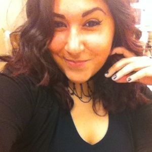 Meet your Posher, Andria