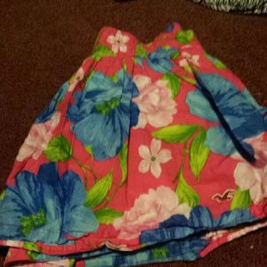 Very cute Hollister skirt
