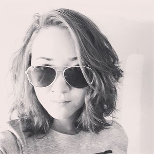 Meet your Posher, Holly