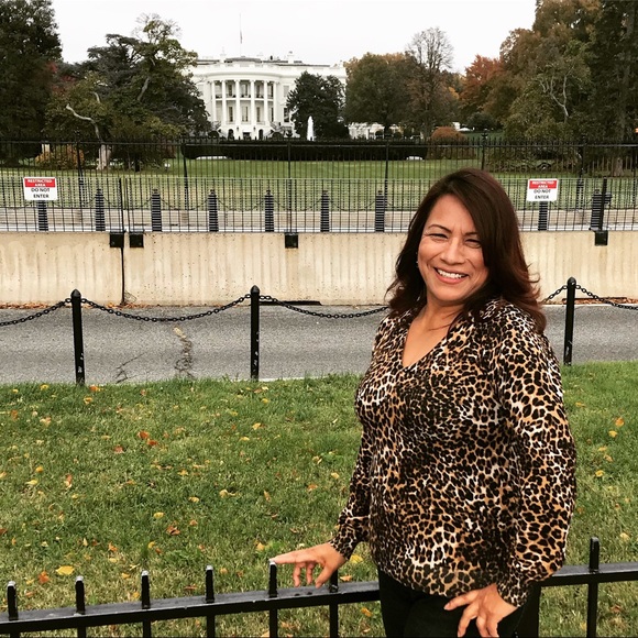 Meet your Buyer/Seller 💕 - Picture 3 of 6