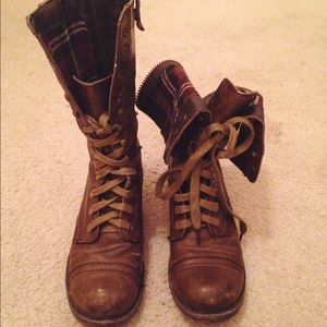 Versatile Brown Combat Boots || FUNDRAISING