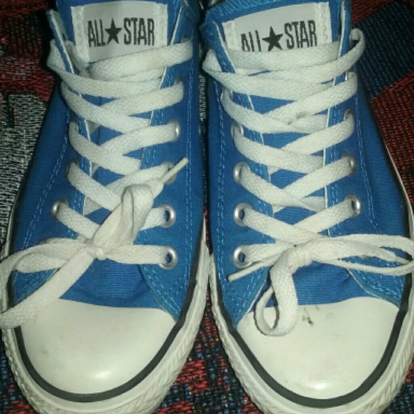 All star converse sneakers size 8 BLUE