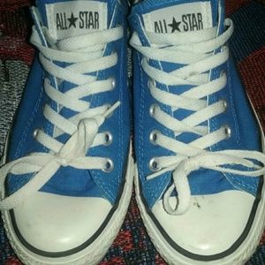 All star converse sneakers size 8 BLUE