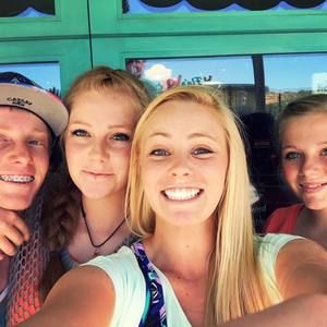 Meet your Posher, Camille