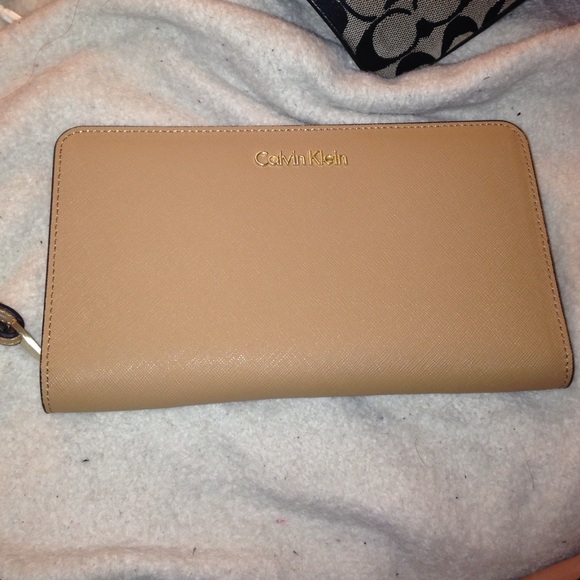 Calvin Klein Wristlet