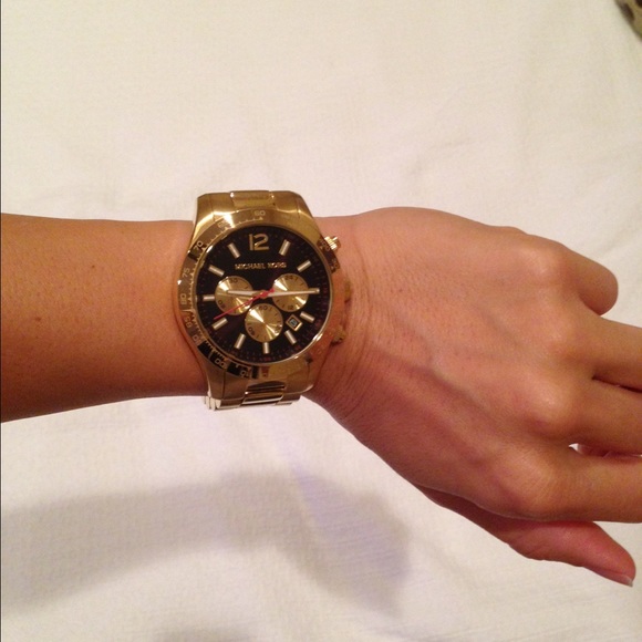 Michael Kors Woman's Watch (blk face) - Picture 2 of 3