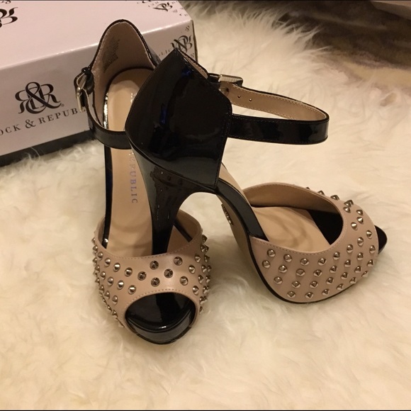 Spike Studded Black & Nude Peep Toe Pumps