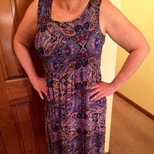Lovely blue paisley sun dress with shocking!
