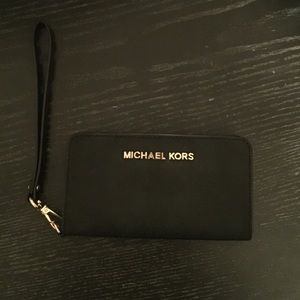 Michael Kors wristlet