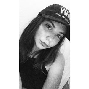 Meet your Posher, Jeanine