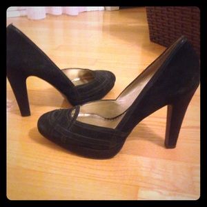 Jessica Simpson black heels