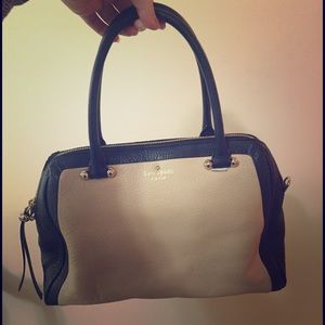 Darlin Kate Spade Handbag!!