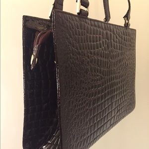 NEW never used BCBG Paris  leather shoulder bag!
