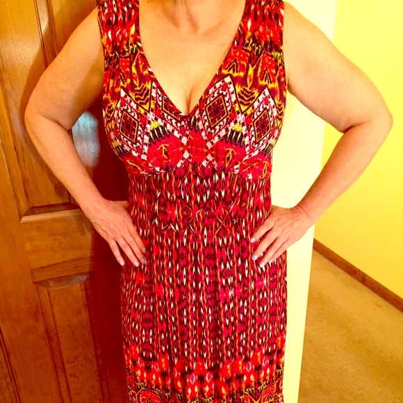 Orange, black, - white sleeveless geometric dress!