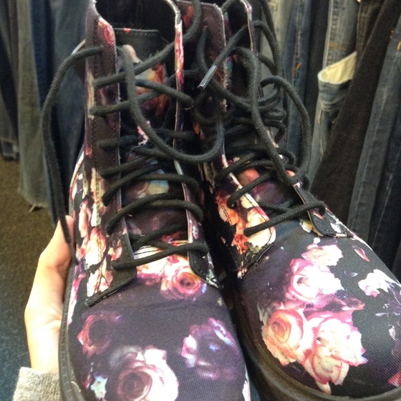 Looking for these! - Picture 2 of 3