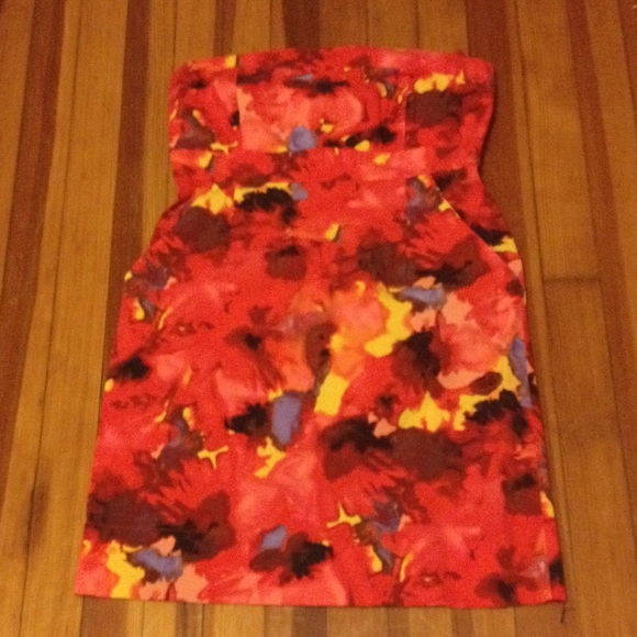 New York & Company strapless dress