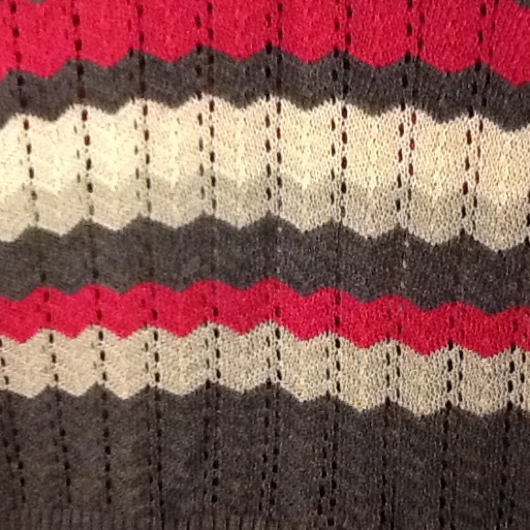 Beautiful Open Knit Sweater - Picture 2 of 4