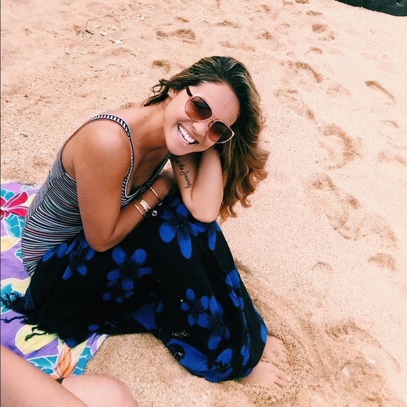 Meet your Posher, Adarah - Picture 1 of 1