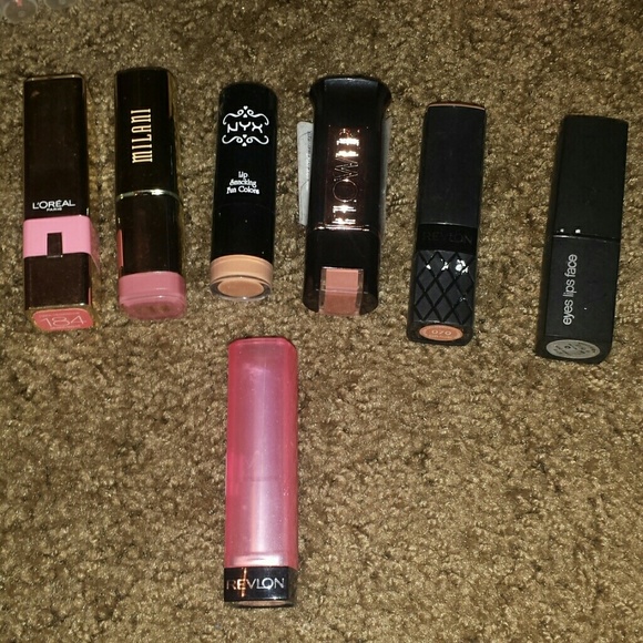 Random lipstick lot.