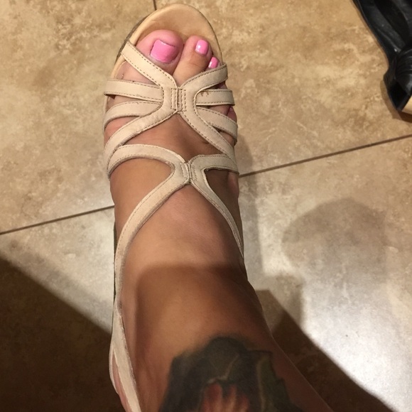 Jessica Simpson - Picture 2 of 4