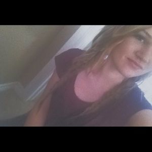 Meet your Posher, Ivie