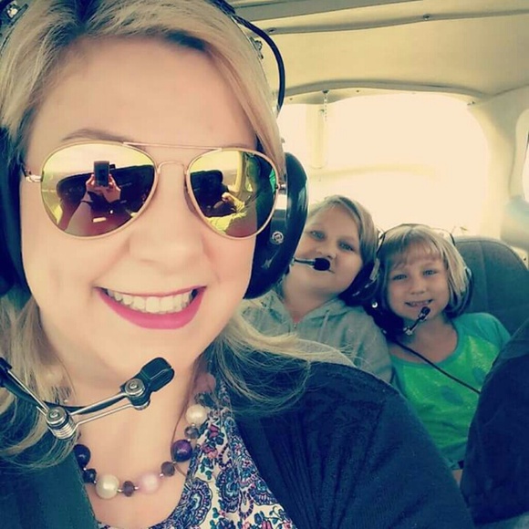 Meet your Posher, Jessica - Picture 4 of 4