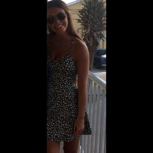 Meet your Posher, Brooke - Picture 1 of 1
