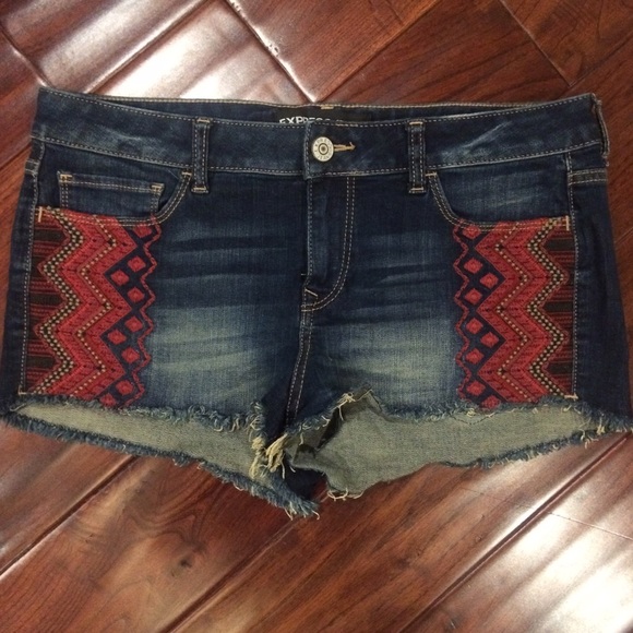 Express Cut-Off Patterned Denim Shorts, S10