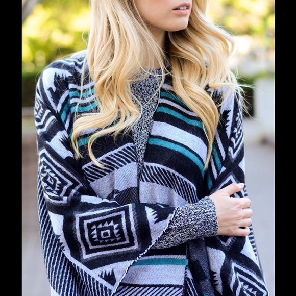️SOLD out for now tribal poncho - Picture 2 of 3