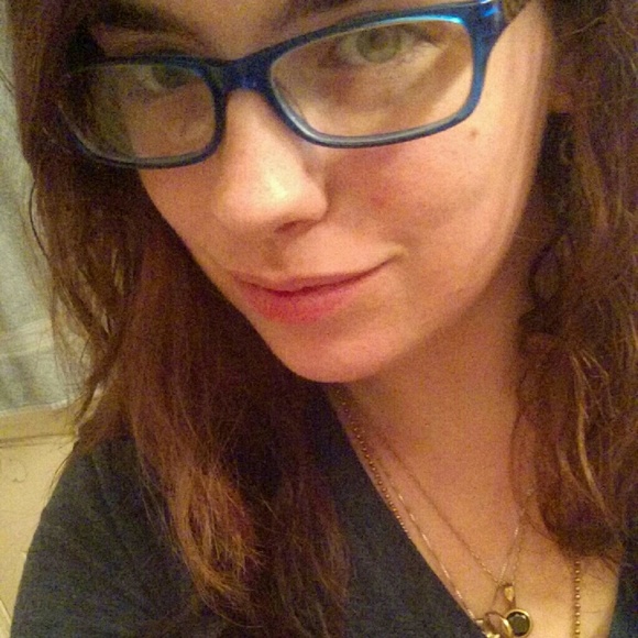 Meet your Posher, Sara - Picture 1 of 1