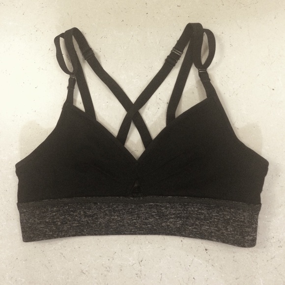 LuluLemon NWOT Crossback sports bra