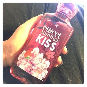 NEVER USED Bath & Body Works shower gel