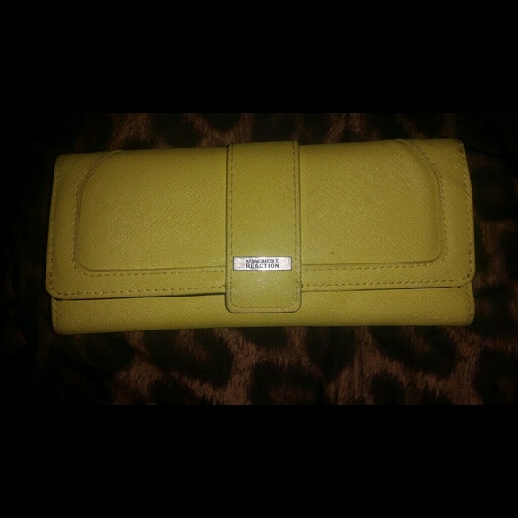 Kenneth Cole wallet - Picture 1 of 2