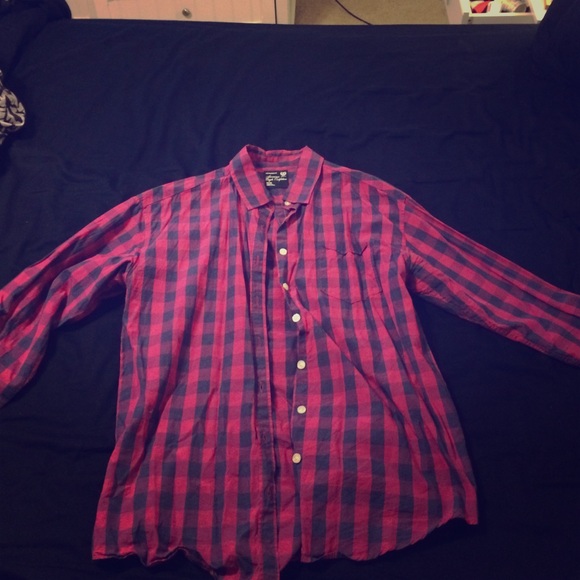 American eagle outfitters boyfriend fit shirt