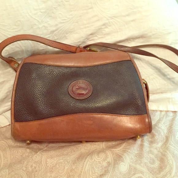 VINTAGE DOONEY & BOURKE HANDBAG