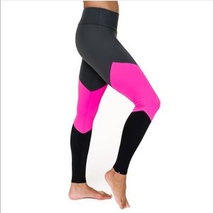 onzie track legging / yoga pants
