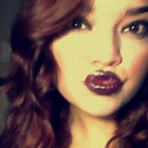 Meet your Posher, Vanessa