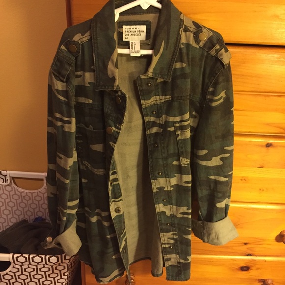 Army camo button up