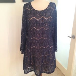 Blue lace casual dress