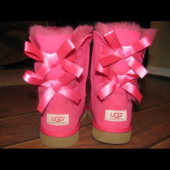 Bailey Bow Pink Uggs